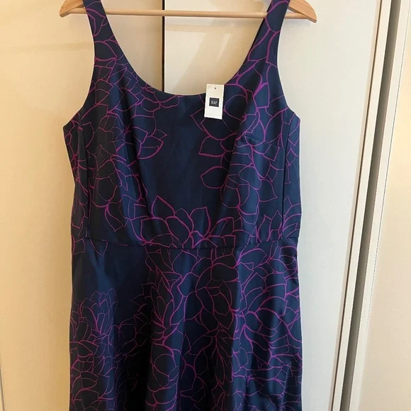 NWT GAP Floral Fit &Flare Dress In Navy Blue/ Fuchsia Purple Size 16 - Picture 11 of 12